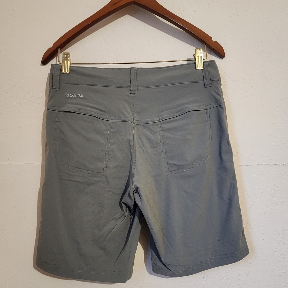 Columbia Women's Gray Shorts - Picture 5 of 11
